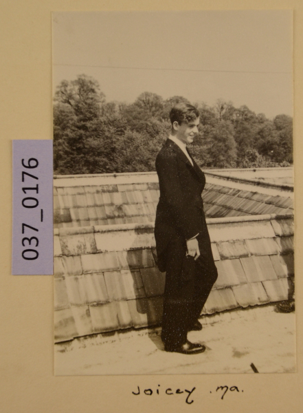image PA-A.37_176-2012