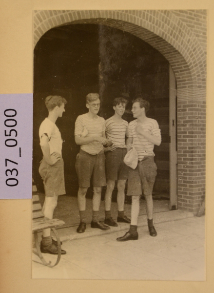 image PA-A.37_500-2012