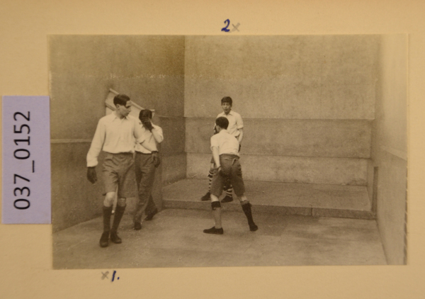 image PA-A.37_152-2012