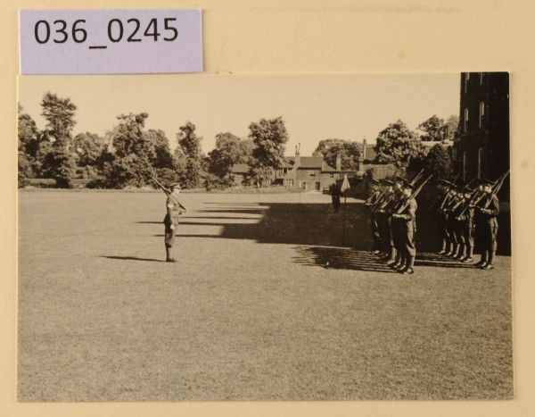 image PA-A.36_245-2012