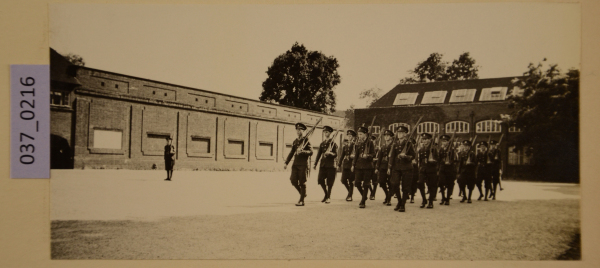 image PA-A.37_216-2012
