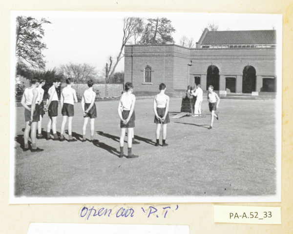 image PA-A.52_33-2013