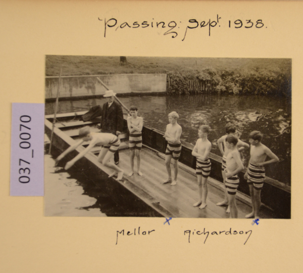 image PA-A.37_70-2012